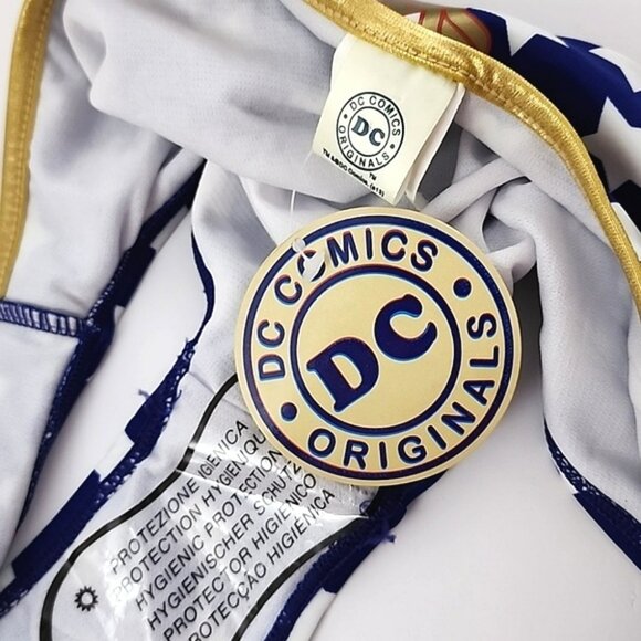 Wonder Woman One Piece DC Comics Red Blue Star Monokini Bathing Swimsuit Sz M - Picture 12 of 16